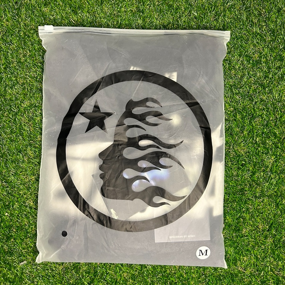 HELLSTAR TEE🌟 - Picture 3 of 3